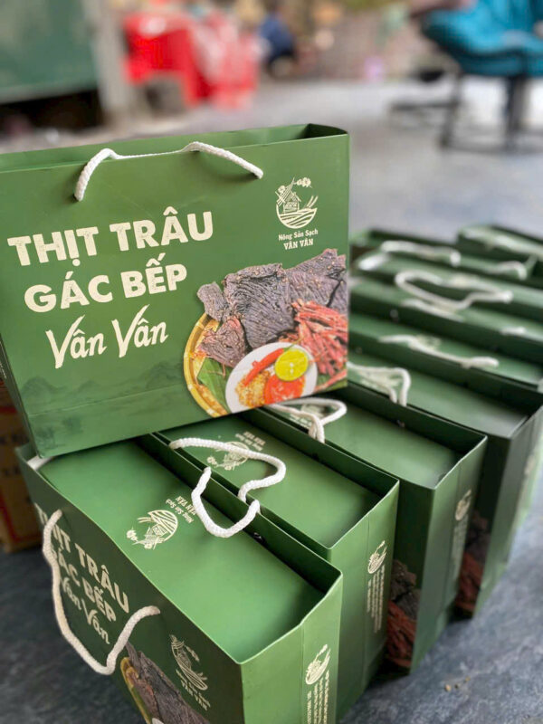 Thịt trâu gác bếp Vân Vân
